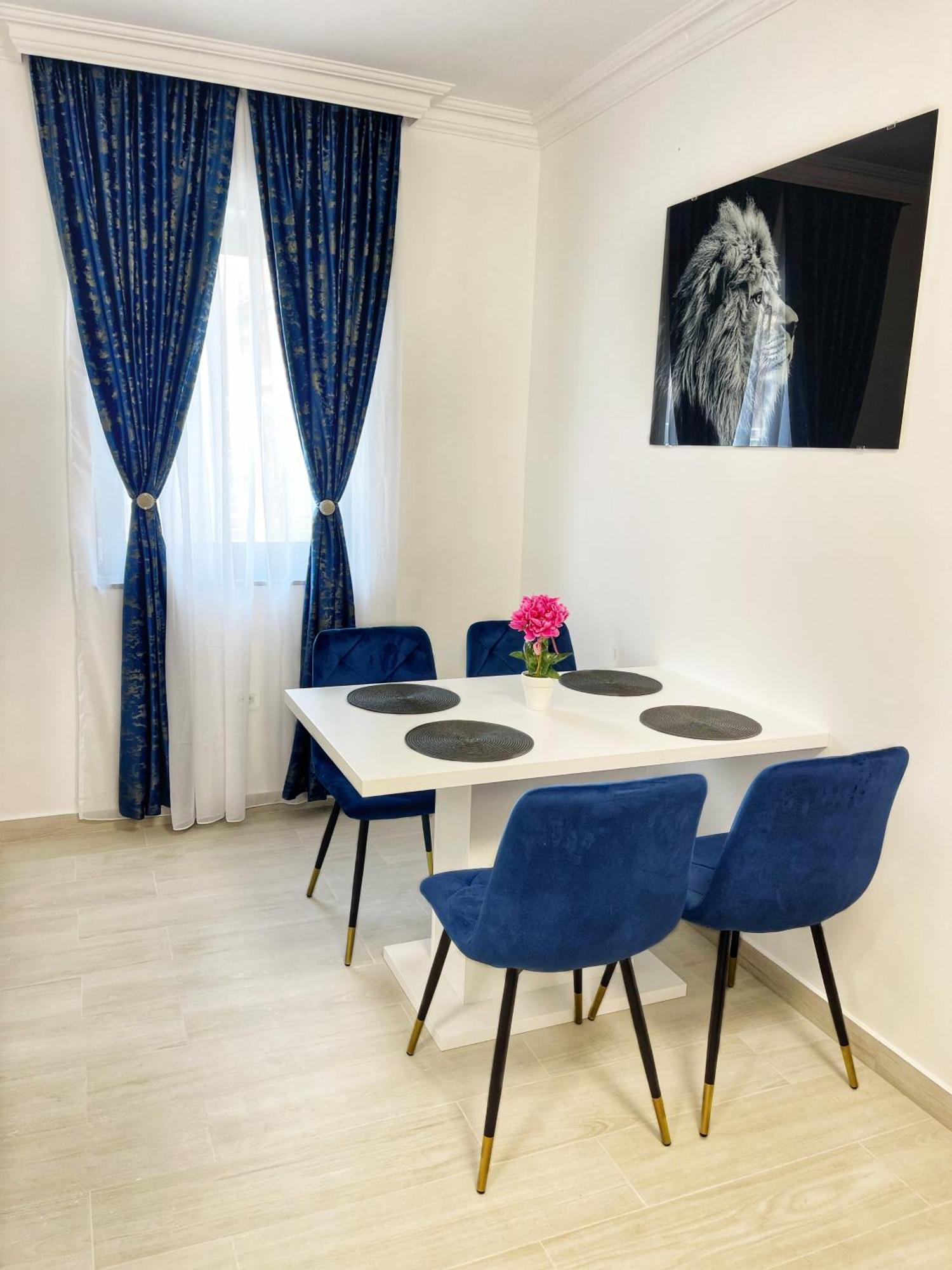 Rv Premium Apartments Arad Exterior photo